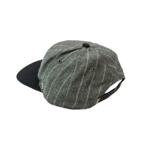 47-Los-Angeles-Kings-Grey-Snapback. Šedý vintage snapback značky 47 s nášivkou loga amerického hokejového týmu NHL Los Angeles Kings.