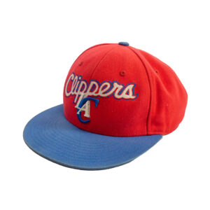 Adidas-Los-Angeles-Clippers-Red-Blue-Snapback. Červeno modrá vintage kšiltovka značky Adidas s nášivkou amerického basketbalového týmu NBA Los Angeles Clippers. Adidas-Los-Angeles-Clippers-Red-Blue-Snapback. Červeno modrá vintage kšiltovka značky Adidas s nášivkou amerického basketbalového týmu NBA Los Angeles Clippers.