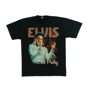 Elvis-Presley-Black-T-Shirt. Pánské černé vintage tričko značky Rock Tees s krátkým rukávem a potiskem zpěváká Elvis Presley na přední i zadní straně. Elvis-Presley-Black-T-Shirt. Pánské černé vintage tričko značky Rock Tees s krátkým rukávem a potiskem zpěváká Elvis Presley na přední i zadní straně.