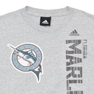 Dětské šedé tričko značky Adidas s krátkým rukávem a potiskem amerického baseballového MLB týmu Florida Marlins na přední straně Kids Grey T-Shirt