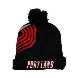 Zimní čepice značky Adidas s motivem a nášivkou amerického basketbalového NBA týmu Portland Trail Blazers Black Beanie