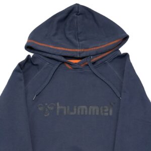 Pánská tmavě modrá mikina s kapucí značky Hummel s potiskem na přední straně Dark Blue Hoodie