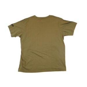 Pánské khaki tričko značky Uniqlo s krátkým rukávem a potiskem Jeep na přední straně T-Shirt