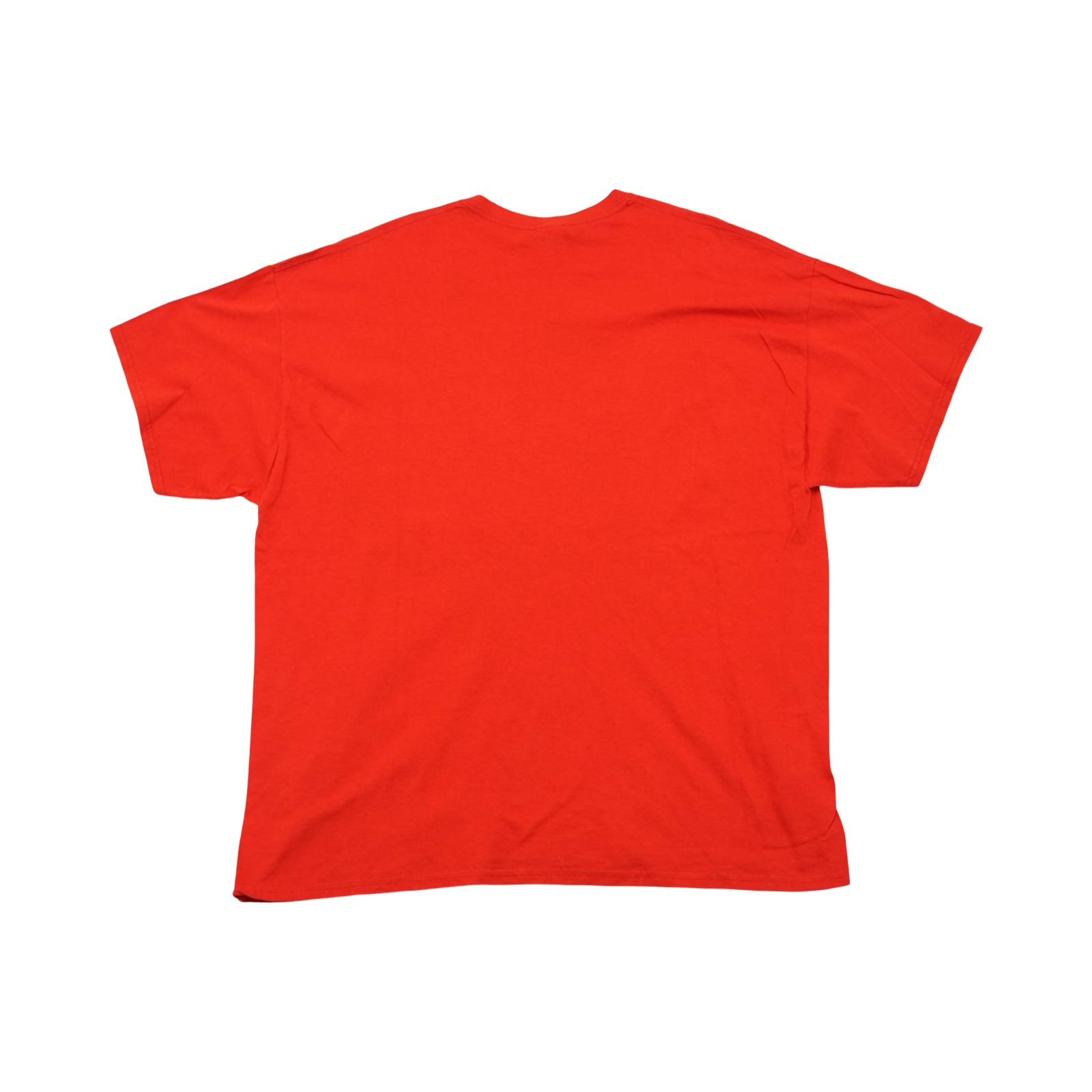 Pánské červené tričko značky Gildan s krátkým rukávem a potiskem Kimi Raikkonen na přední straně Red T-Shirt