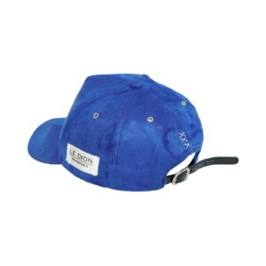 Modrá kšiltovka značky Le Dion Essentials s nášivkou na boční straně Blue Cap
