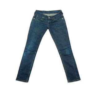 Dámské tmavě modré džíny značky Levis s nášivkou na zadní straně.. Levis Dark Blue Women Jeans