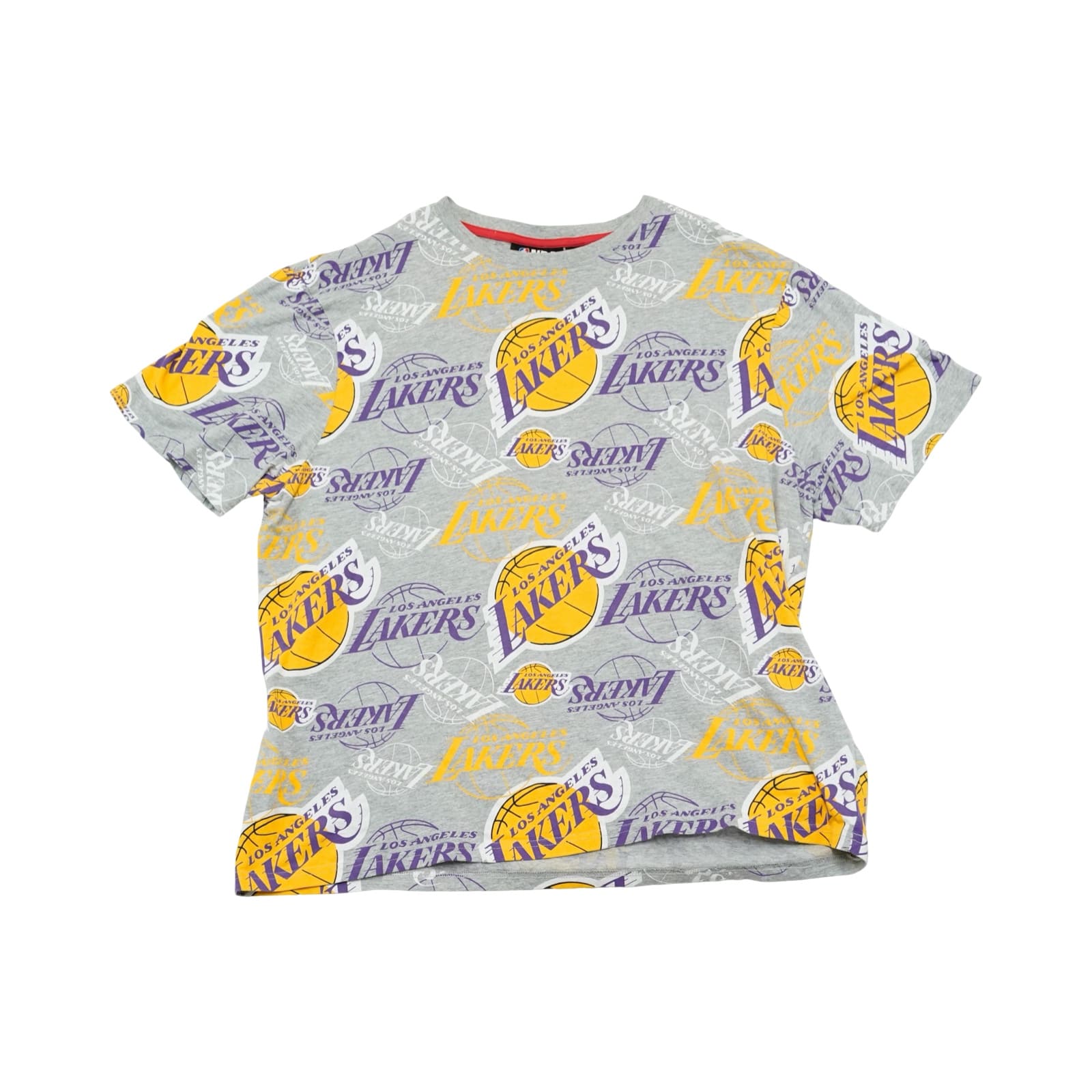 Pánské žluto šedé tričko s krátkým rukávem a potiskem amerického basketbalového NBA týmu Los Angeles Lakers.. Los Angeles Lakers Grey T-Shirt