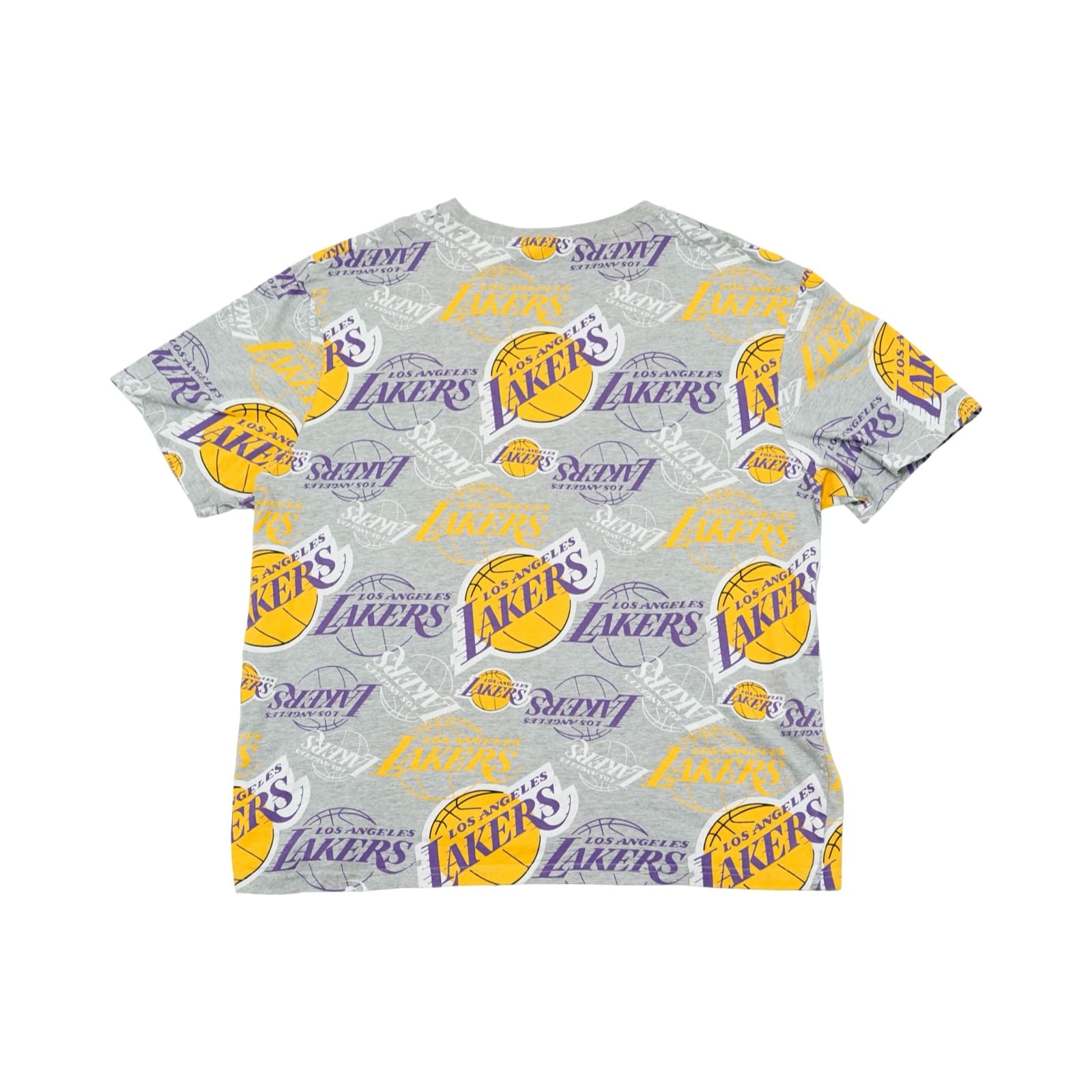 Pánské žluto šedé tričko s krátkým rukávem a potiskem amerického basketbalového NBA týmu Los Angeles Lakers.. Los Angeles Lakers Grey T-Shirt