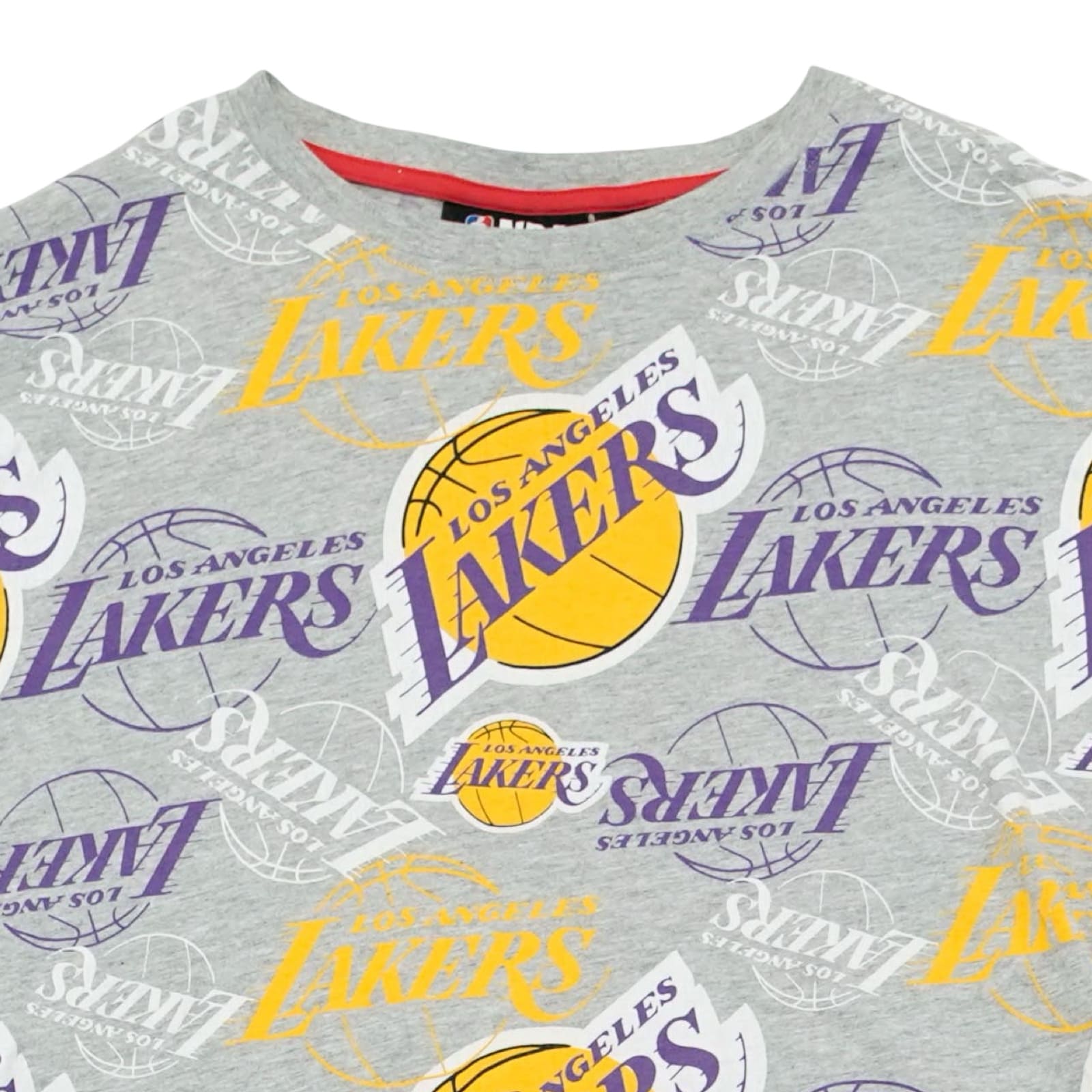 Pánské žluto šedé tričko s krátkým rukávem a potiskem amerického basketbalového NBA týmu Los Angeles Lakers.. Los Angeles Lakers Grey T-Shirt
