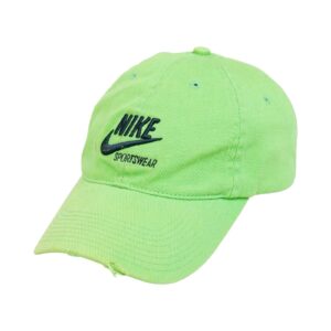 Unisex zelená vintage kšiltovka značky Nike Sportswear s nášivkou loga.. Nike Green Cap