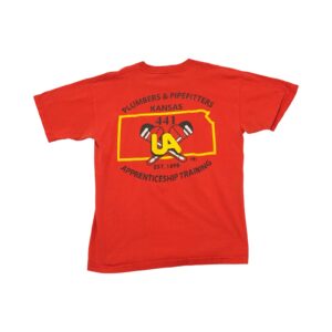 Pánské červené vintage tričko s krátkým rukávem a potiskem Bayside Plumbers z obou stran.. Plumbers & Pipefitters Kansas Red T-Shirt