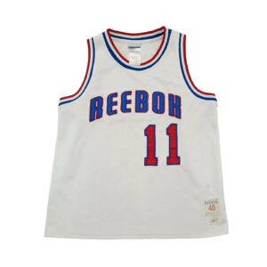 Basketbalový bílý vintage dres značky Reebok s nášivkou na přední straně White Vintage Basketball Jersey