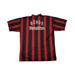 Fotbalový pruhovaný černo červený vintage dres značky Saller s krátkým rukávem a potiskem Börde Werkstätten na zadní straně Black Red Striped Jersey