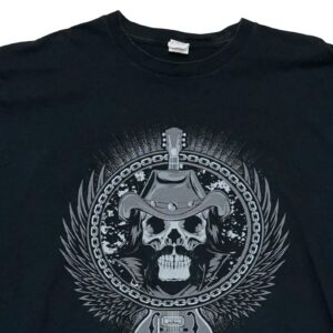 Pánské černé tričko značky Gildan s krátkým rukávem a potiskem kostlivce na přední straně.. Skull Guitar Black T-Shirt.
