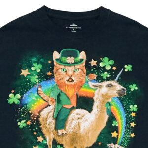 Pánské černé tričko s krátkým rukávem a potiskem St. Patrick's Day na přední straně.. St. Patricks Day Lucky T-Shirt