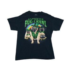 Pánské černé tričko s krátkým rukávem a potiskem St. Patrick's Day na přední straně.. St. Patricks Day Pug Crawl T-Shirt