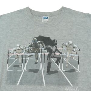 Pánské šedé tričko značky Star Wars / Gildan s krátkým rukávem a potiskem na přední straně.. Star Wars Athletes Grey T-Shirt