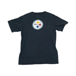 Pánské černé tričko značky Junk Food s krátkým rukávem a potiskem amerického fotbalového NFL týmu Pittsburgh Steelers 2013 z  obou stran.. Steelers Black T-Shirt