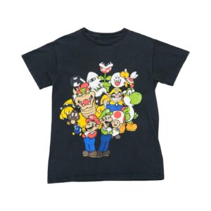 Pánské černé vintage tričko s krátkým rukávem a potiskem Super Mario na přední straně..Super Mario Black T-Shirt