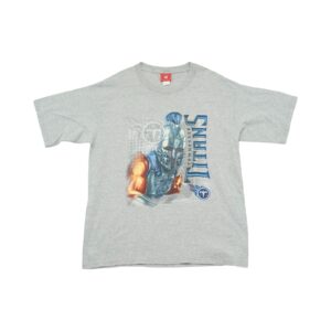 Pánské šedé melírované vintage tričko s krátkým rukávem a potiskem amerického NFL týmu Tennessee Titans.. Tennessee Titans Grey T-Shirt