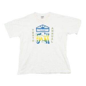 Pánské bílé melírované vintage tričko značky ONEITA s krátkým rukávem a potiskem Saline Hospital.. Tenth Annual 5K Run T-Shirt