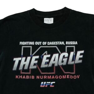 Pánské černé tričko s krátkým rukávem a potiskem UFC Khabib Nurmagomedov ''The Eagle'' na přední straně Black T-Shirt