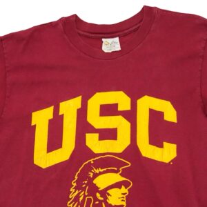 Pánské červené vintage tričko s krátkým rukávem a motivem amerického univerzitního fotbalového NCAA týmu USC Trojans - University of Southern California Red Vintage T-Shirt