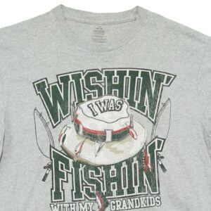 Pánské šedé vintage tričko s krátkým rukávem a potiskem Wishin I Was Fishin With My Grandkids na přední straně Grey Vintage T-Shirt