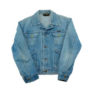 Dámská modrá vintage džínová bunda značky Wrangler s nášivkou Metallica na zadní straně Denim Women Jacket