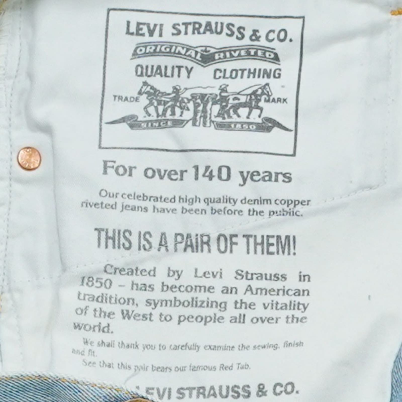 Dámské modré džínové kraťasy značky Levi's - typ 507 04 Light Blue Women Denim Shorts