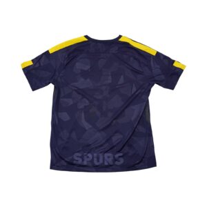 Pánský tmavě modrý fotbalový dres značky Nike s krýtkým rukávem a potiskem anglického fotbalového týmu Tottenham Hotspur FC z roku 2017/18.. Nike Tottenham Spurs Jersey